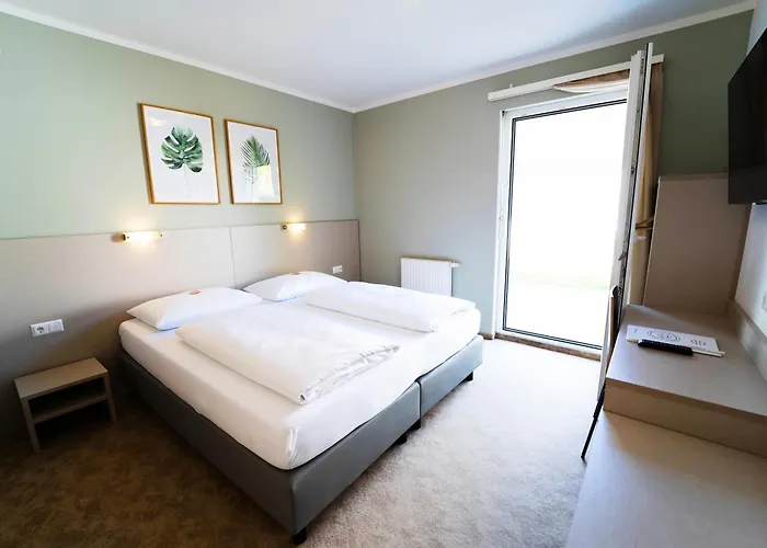 Motel22 I Parking Inclusive I 33 C Or - Breakfast Is On Us! Μοτέλ 2*