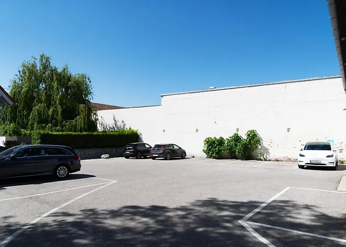 Μοτέλ Motel22 I Parking Inclusive I 33 C Or - Breakfast Is On Us! 2*