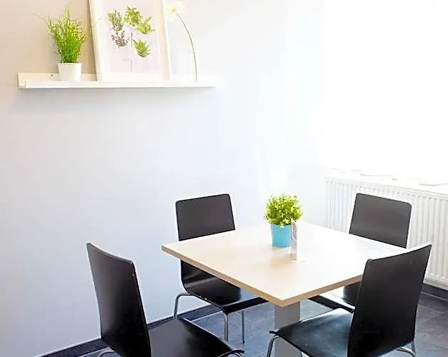 Motel22 I Parking Inclusive I 33 C Or - Breakfast Is On Us! Μοτέλ 2*