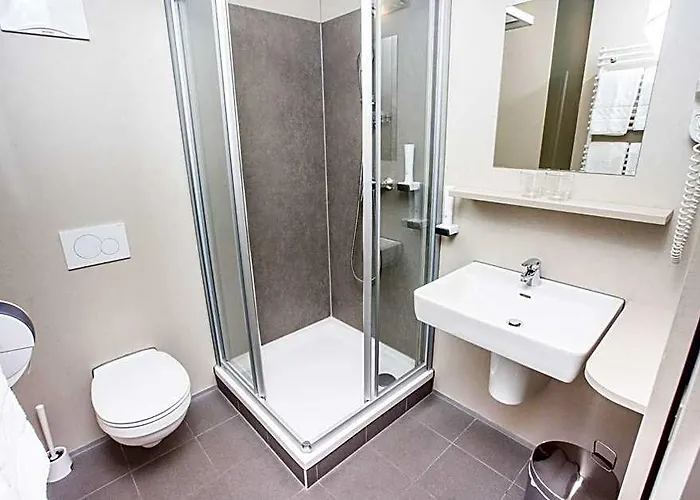 Motel22 I Parking Inclusive I 33 C Or - Breakfast Is On Us! Μοτέλ Βιέννη