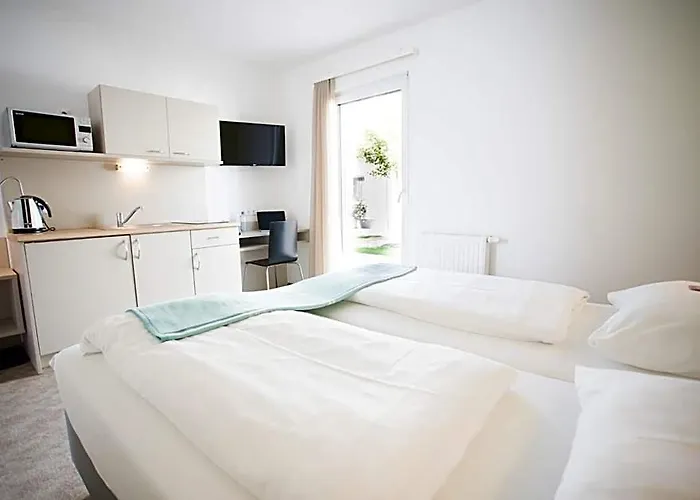 Motel22 I Parking Inclusive I 33 C Or - Breakfast Is On Us! 2* Βιέννη