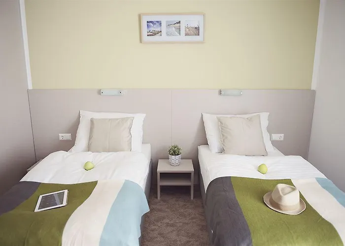 Motel22 I Parking Inclusive I 33 C Or - Breakfast Is On Us! Βιέννη