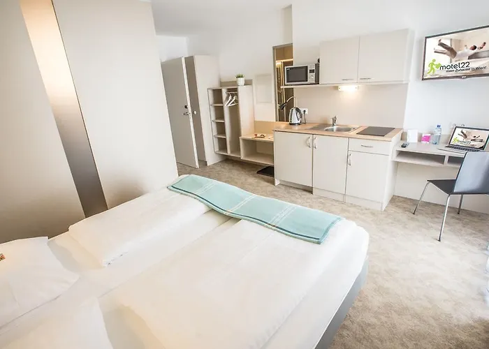 Motel22 I Parking Inclusive I 33 C Or - Breakfast Is On Us! Μοτέλ 2*