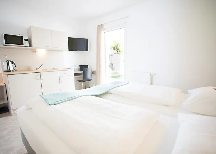 Motel22 I Parking Inclusive I 33 C Or - Breakfast Is On Us! 2* Βιέννη