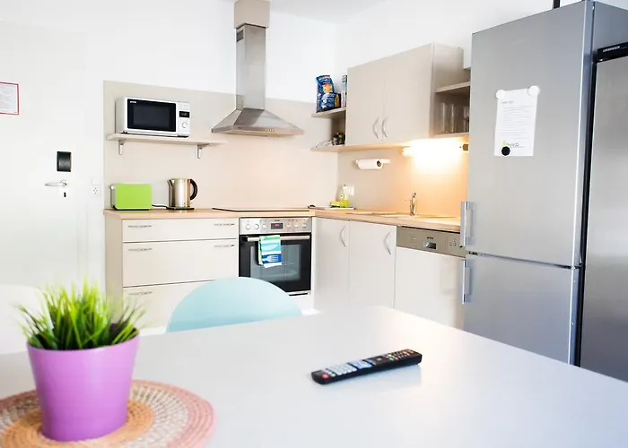 Motel22 I Parking Inclusive I 33 C Or - Breakfast Is On Us! Βιέννη
