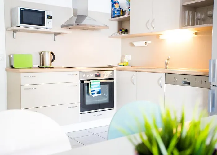 Motel22 I Parking Inclusive I 33 C Or - Breakfast Is On Us! Μοτέλ Βιέννη