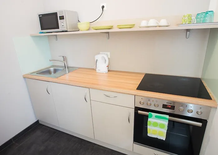 Μοτέλ Motel22 I Parking Inclusive I 33 C Or - Breakfast Is On Us!