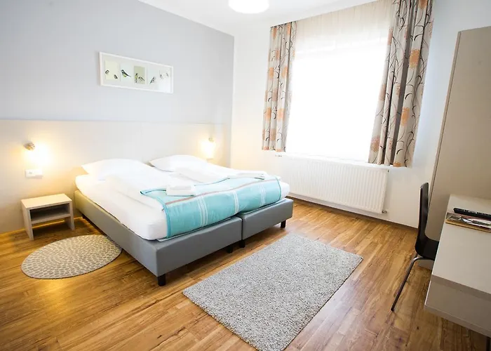 Μοτέλ Motel22 I Parking Inclusive I 33 C Or - Breakfast Is On Us! Βιέννη