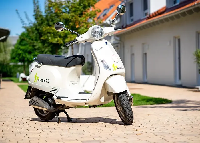 Μοτέλ Motel22 I Parking Inclusive I 33 C Or - Breakfast Is On Us!