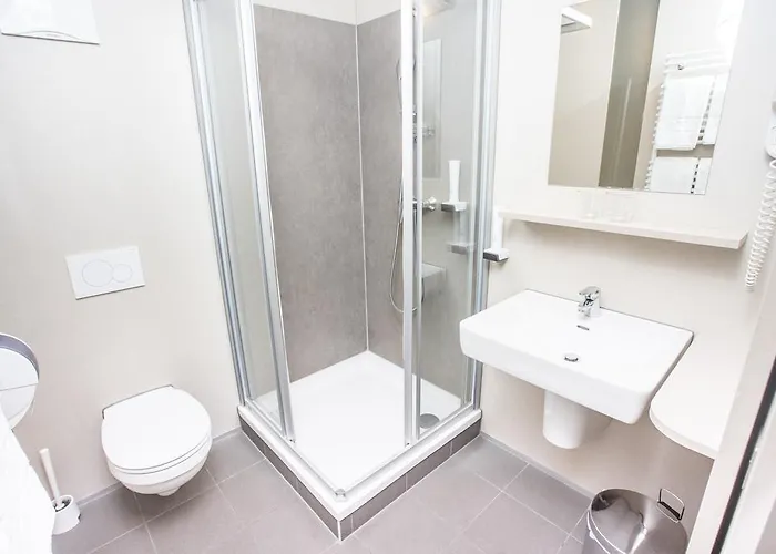 Motel22 I Parking Inclusive I 33 C Or - Breakfast Is On Us! 2* Βιέννη