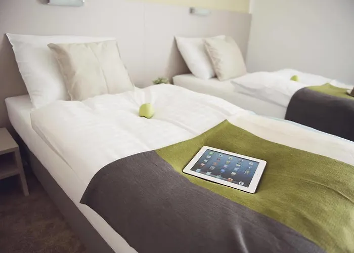 Motel22 I Parking Inclusive I 33 C Or - Breakfast Is On Us! Μοτέλ Βιέννη