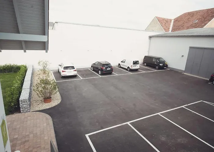Motel22 I Parking Inclusive I 33 C Or - Breakfast Is On Us! Μοτέλ Βιέννη
