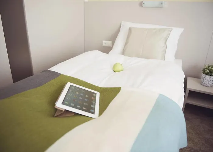 Motel22 I Parking Inclusive I 33 C Or - Breakfast Is On Us! Μοτέλ 2*