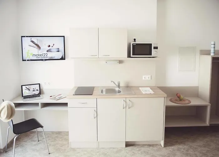 Motel22 I Parking Inclusive I 33 C Or - Breakfast Is On Us! Μοτέλ 2*